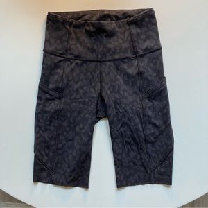 Like New Lululemon Fast & Free Bike Short 10”